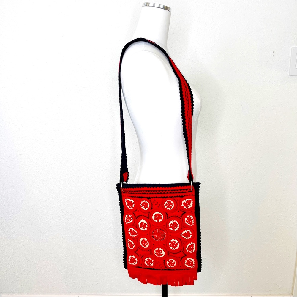 Black and Red Felt Small Tote Bag Travel Purse shoulder bag